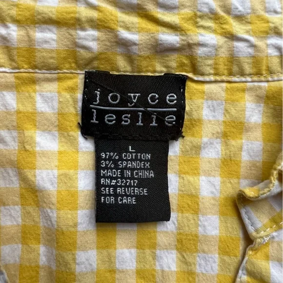 Fitted yellow plaid short sleeve button down with ruched cap sleeves - Picture 3 of 5